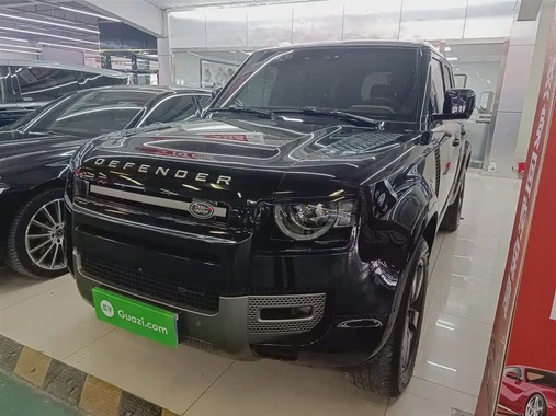 Land Rover Defender 2023