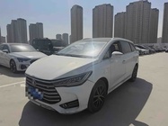 BYD MAX 2018
