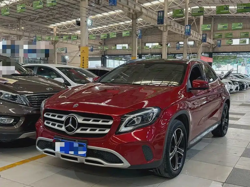 Mercedes-Benz GLA-Class