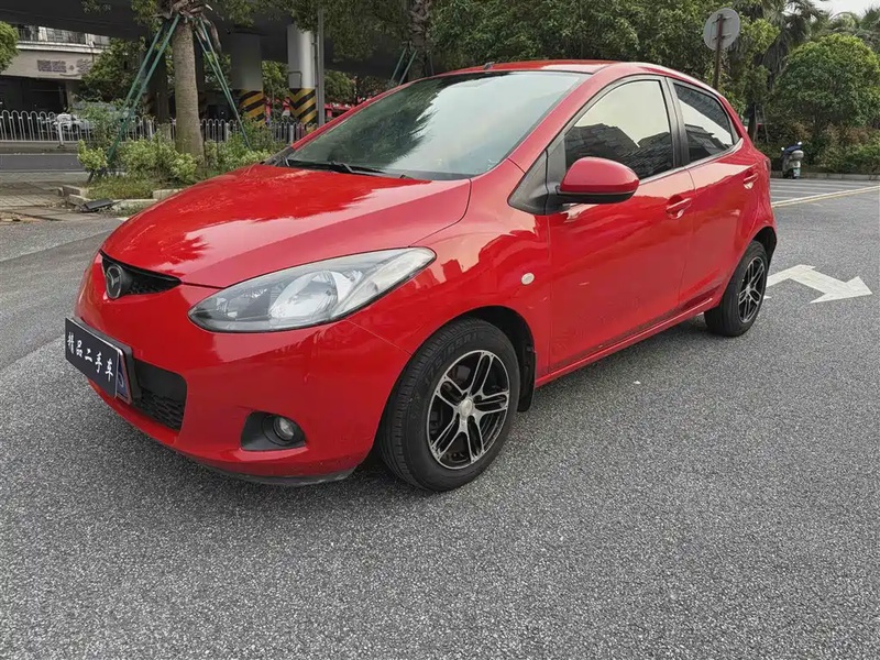 Mazda 2