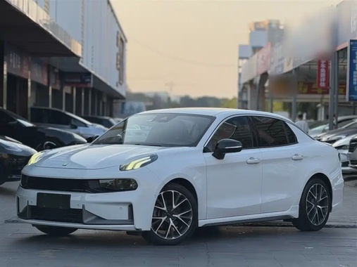 Lynk & Co 03 2020
