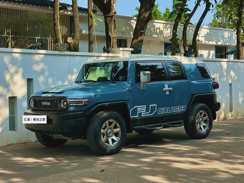Toyota FJ Cruiser
