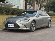Lexus ES 2019