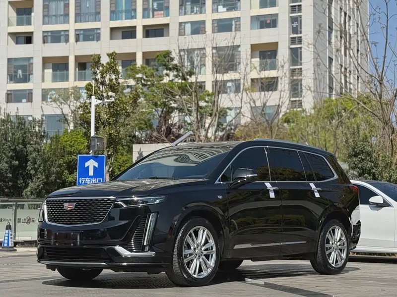 Cadillac XT6