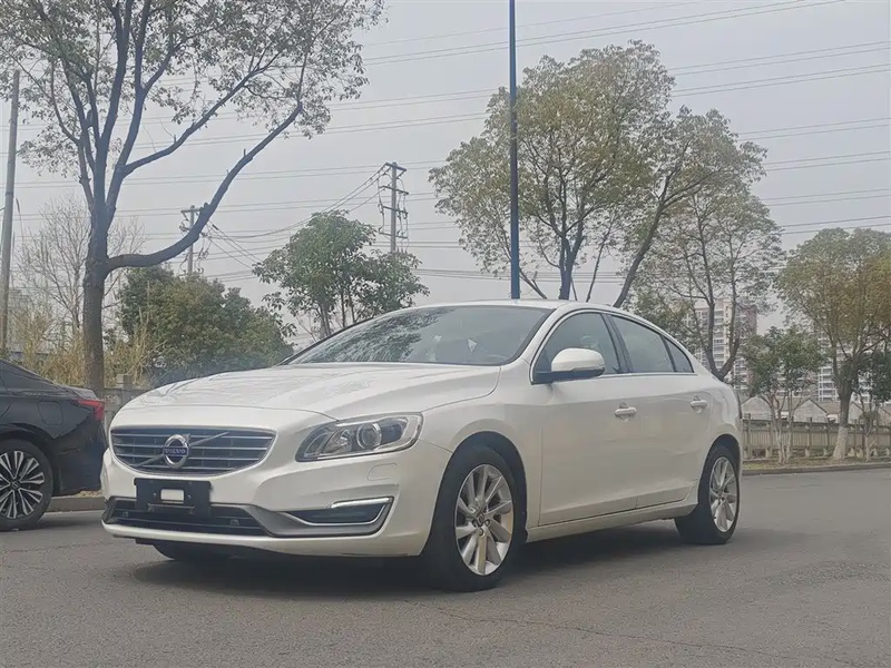 Volvo S60