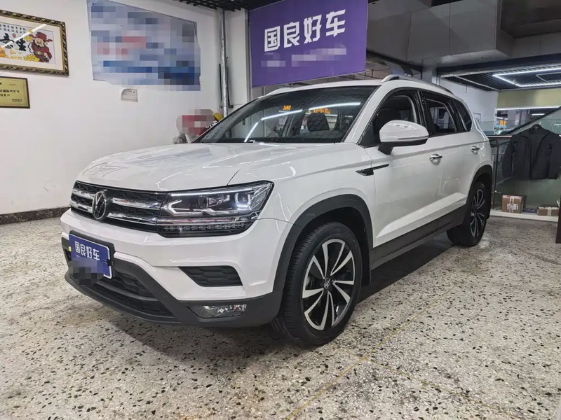 Volkswagen Tharu