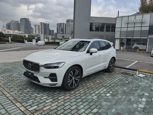 Volvo XC60 2026