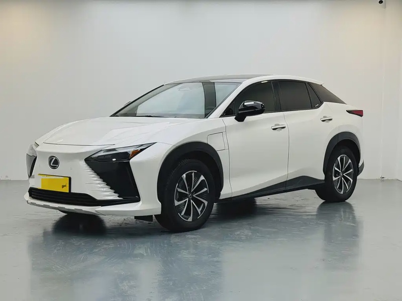 Lexus RZ