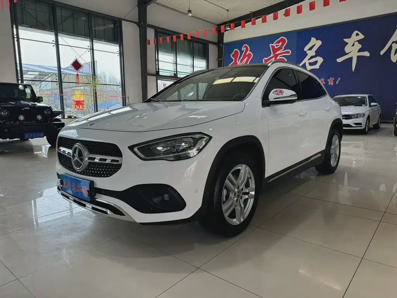Mercedes-Benz GLA-Class