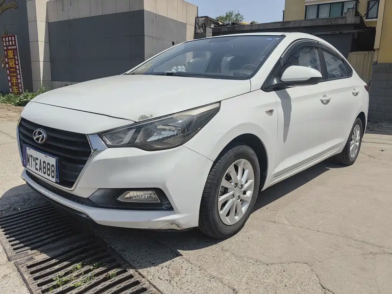 Hyundai Verna