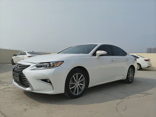 Lexus ES 2016