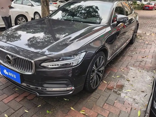 Volvo S90 2022