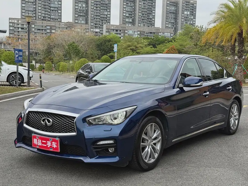 Infiniti Q50