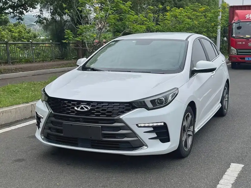 Chery Arrizo 5
