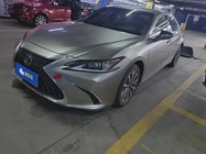 Lexus ES 2023
