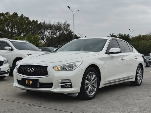 Infiniti Q50 2016