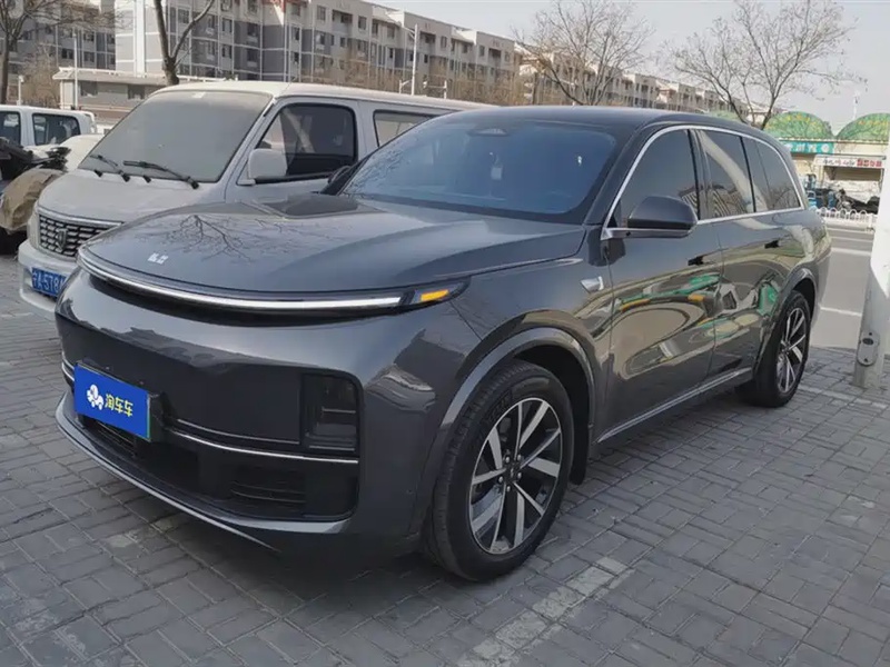 Li Auto L8