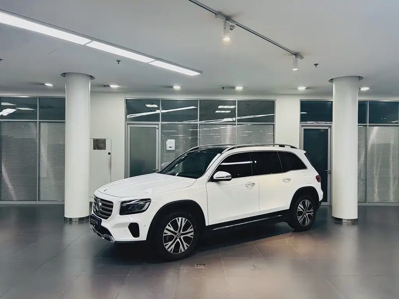 Mercedes-Benz GLB-Class