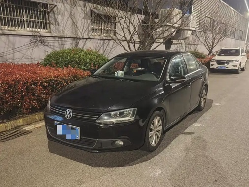 Volkswagen Sagitar 2014