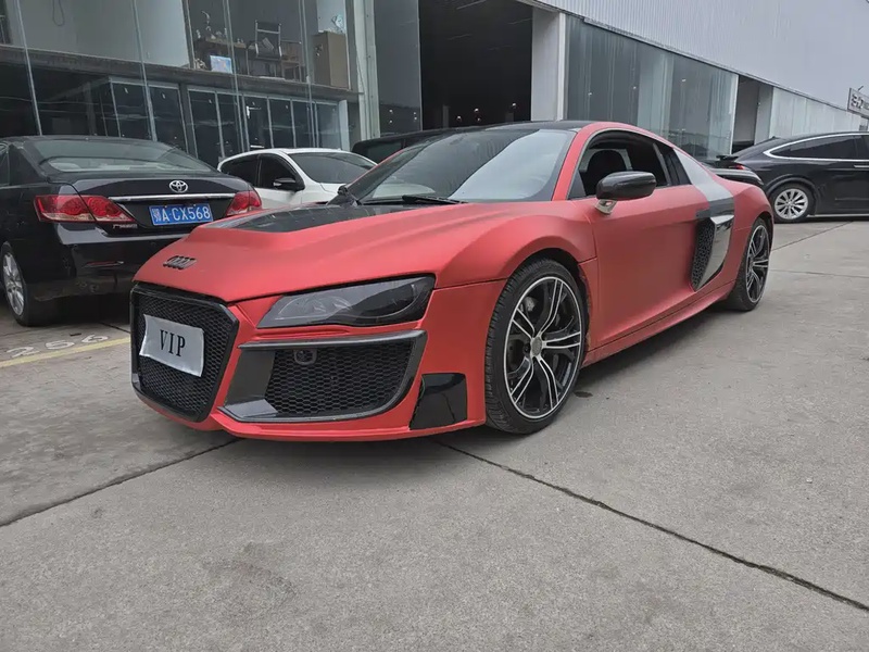Audi R8