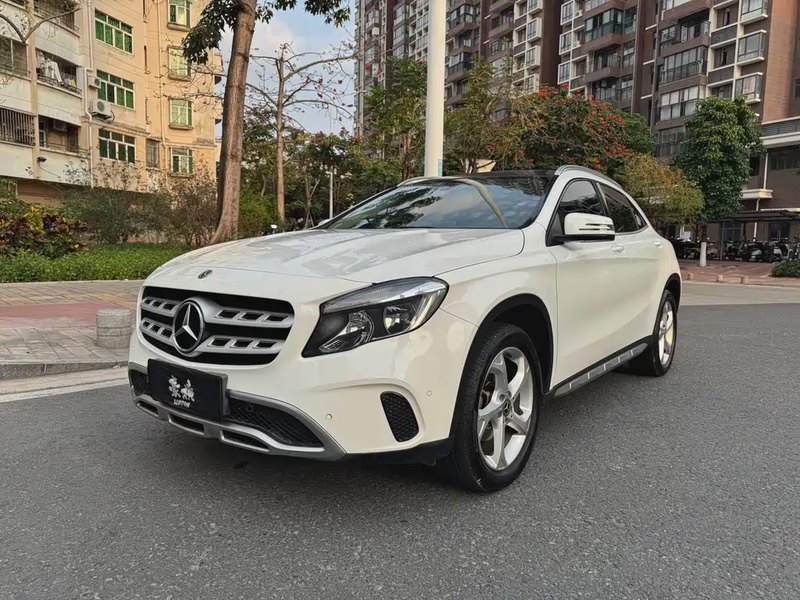 Mercedes-Benz GLA-Class