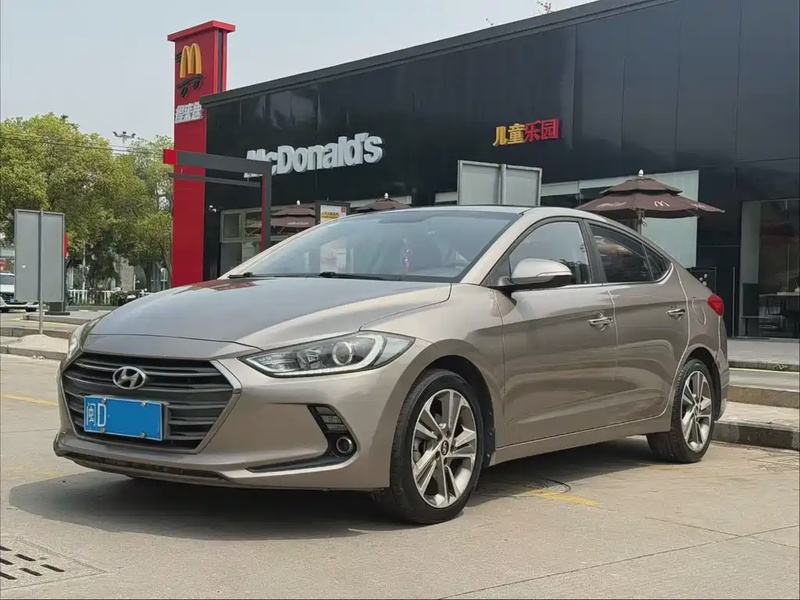 Hyundai Elantra