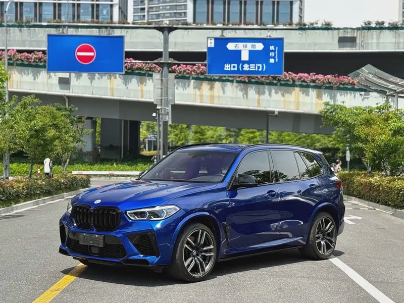 BMW X5M