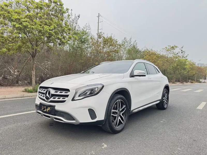 Mercedes-Benz GLA-Class