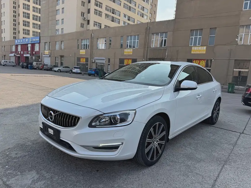 Volvo S60