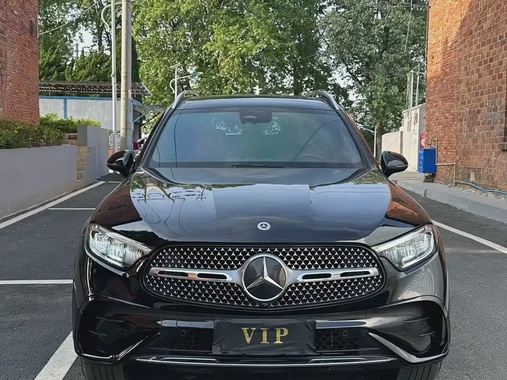 Mercedes-Benz GLC-Class 2023