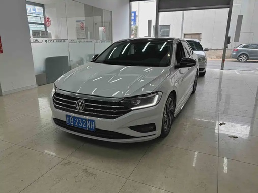 Volkswagen Sagitar 2022