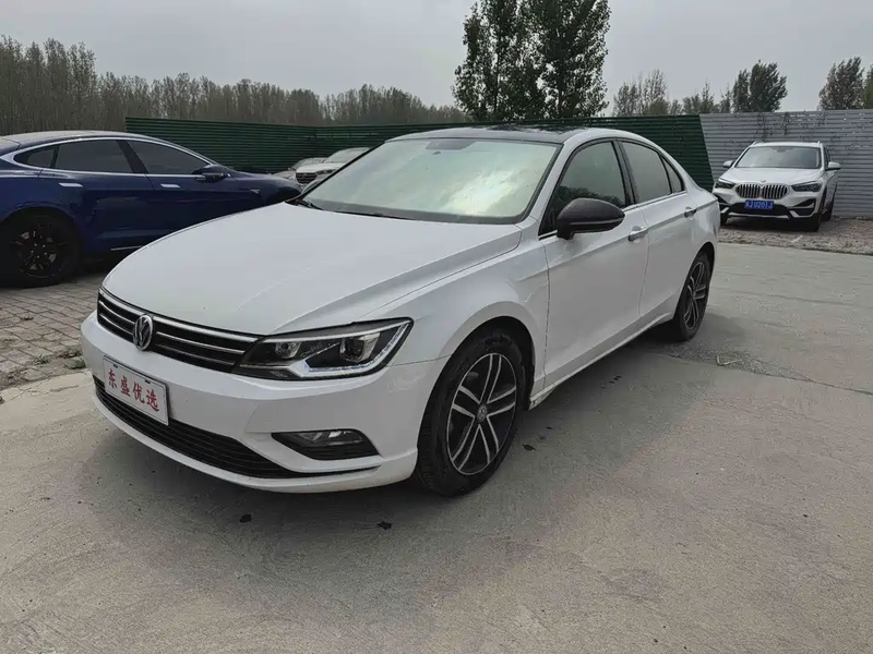 Volkswagen Lamando