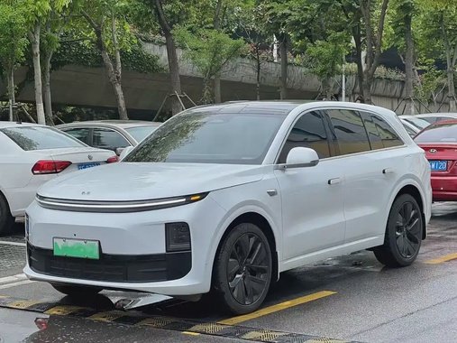 Li Auto L6 2024