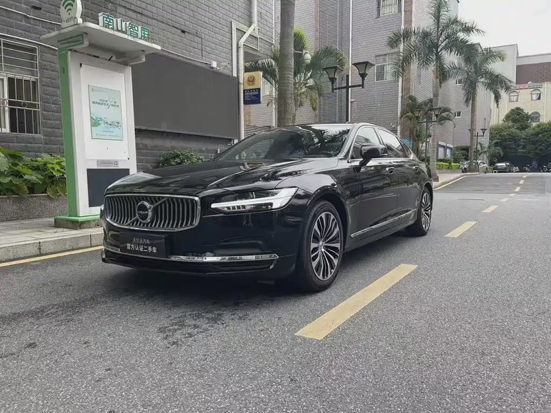 Volvo S90