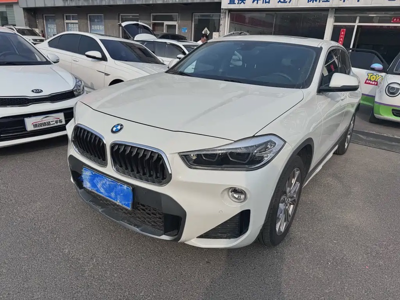 BMW X2