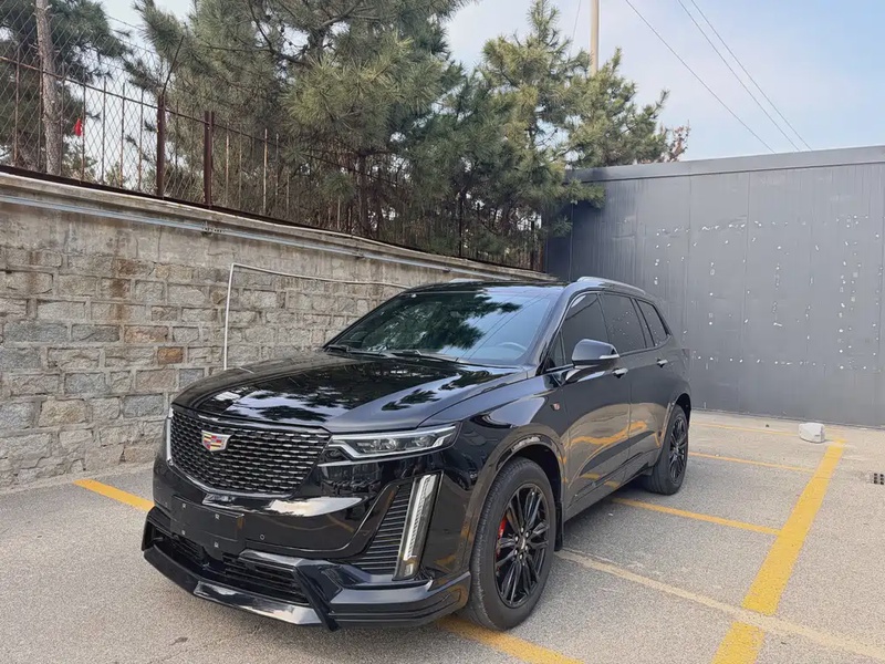 Cadillac XT6