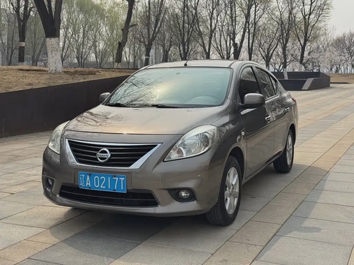Nissan Sunny 2012