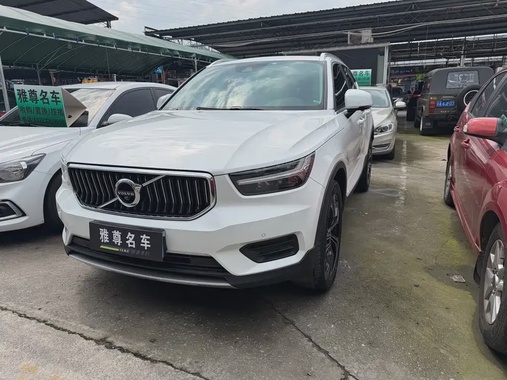 Volvo XC40 2021