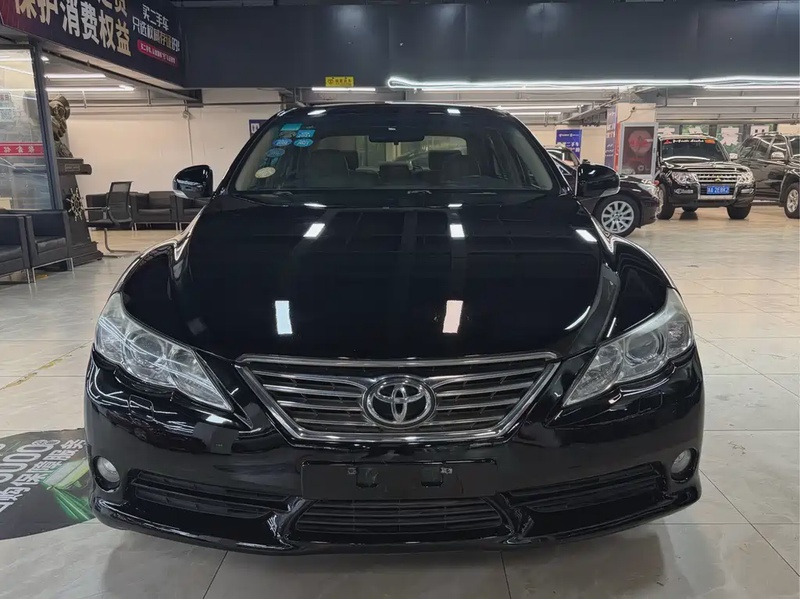 Toyota Reiz