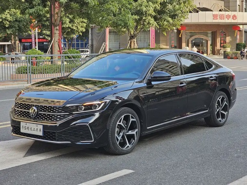 Volkswagen Passat 2024