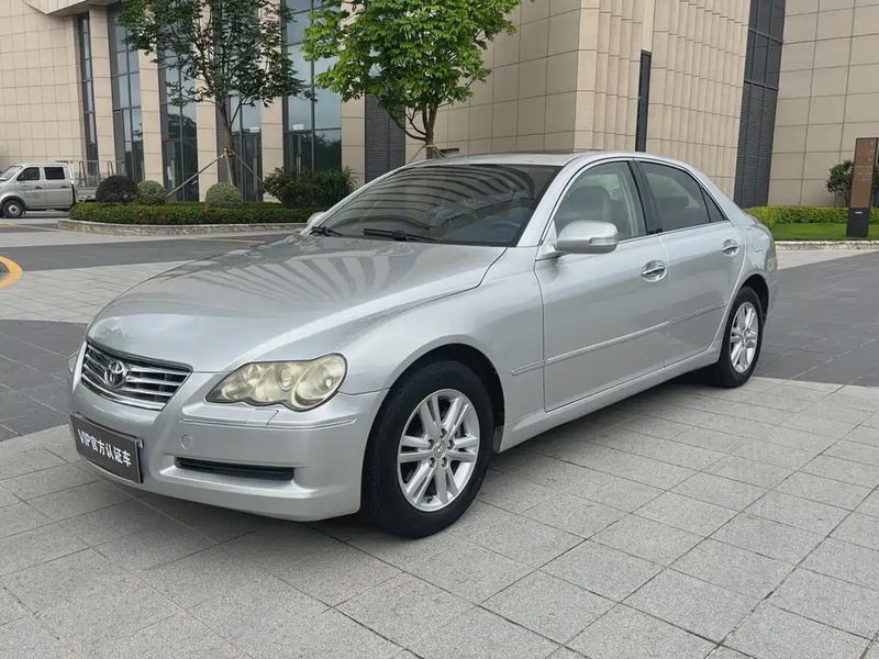 Toyota Reiz