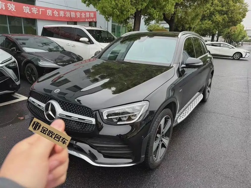 Mercedes-Benz GLC-Class 2023