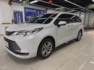 Toyota Sienna 2025