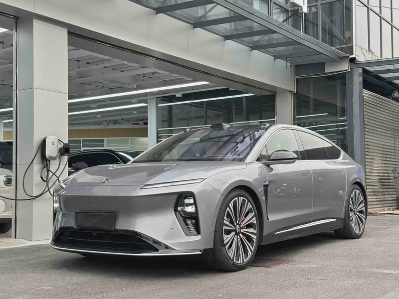 NIO ET9