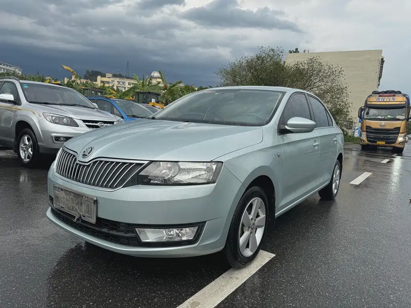 Skoda Rapid
