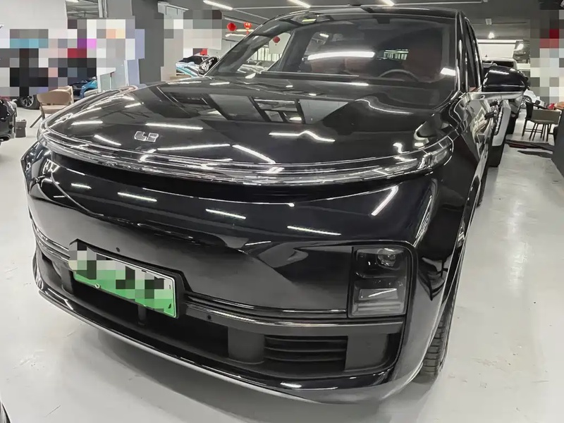 Li Auto L8