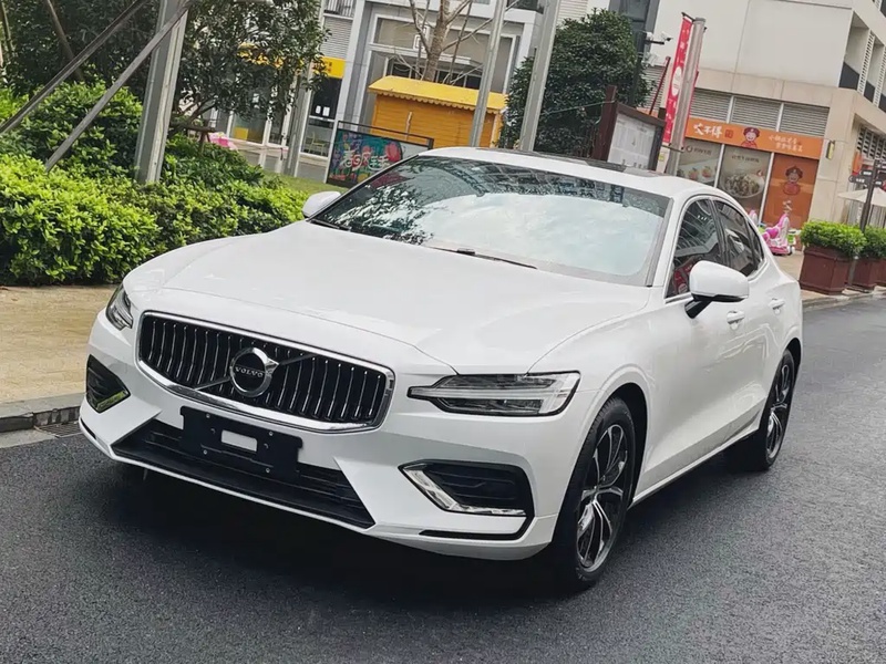 Volvo S60