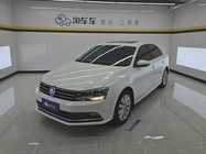 Volkswagen Sagitar 2015
