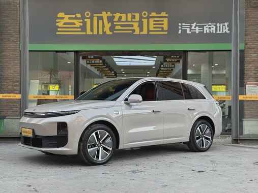 Li Auto L6 2025