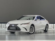 Lexus ES 2021